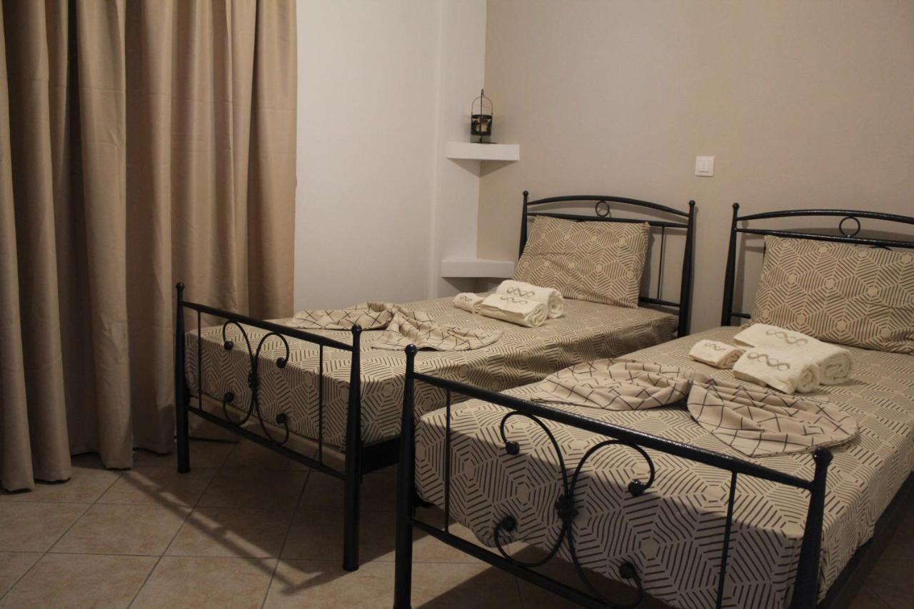 Vakis Apartments 5 Romanon Luaran gambar